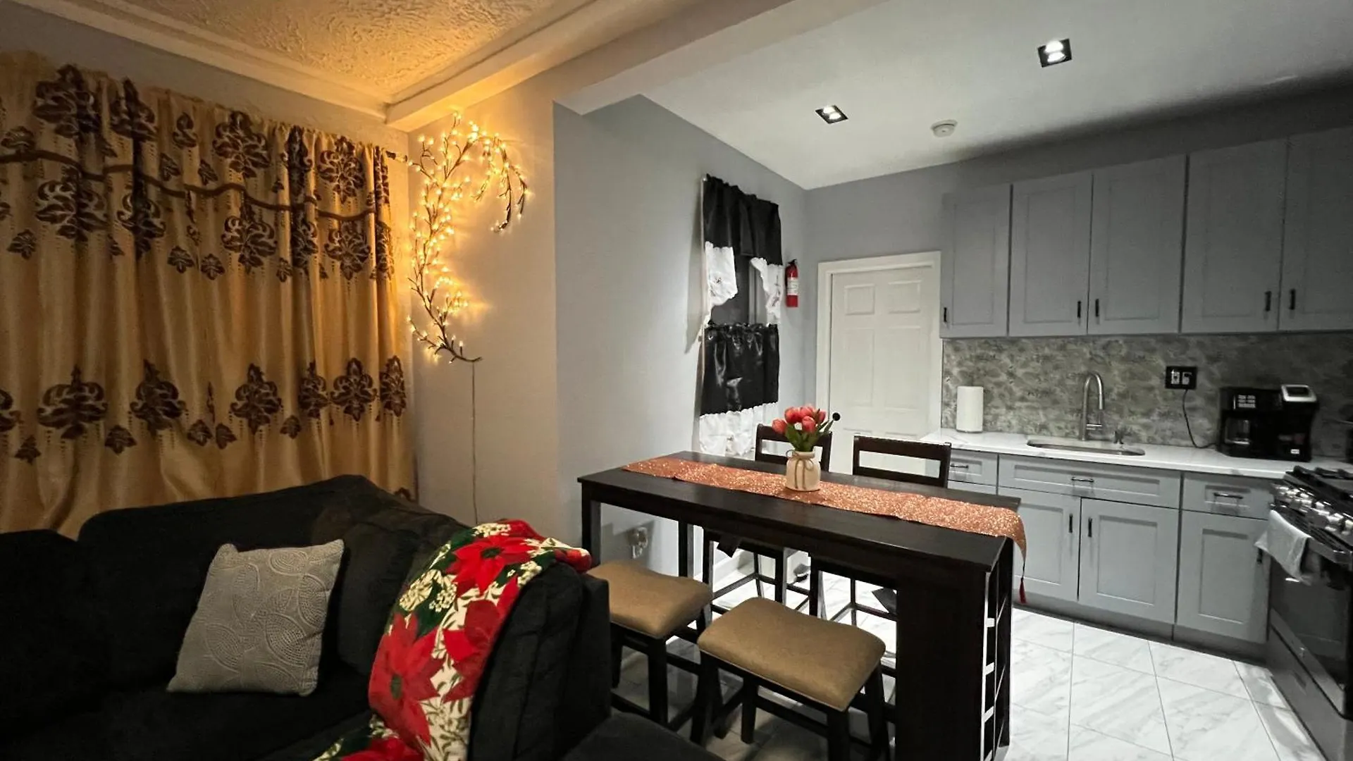 3 Bedrooms In 2Nd Floor Modern Brooklyn Home, Close To J Train New York Vendégház